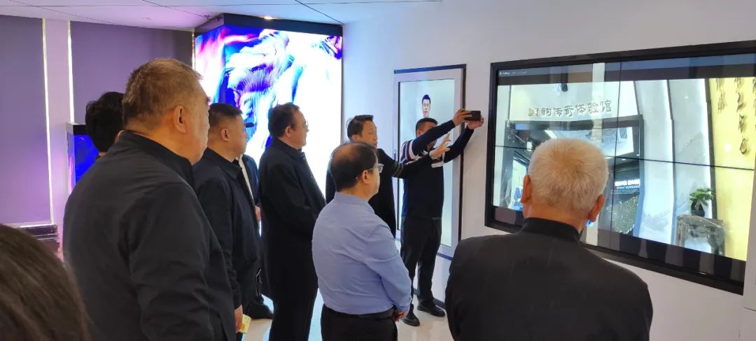 河北省深州市領(lǐng)導(dǎo)一行蒞臨華南數(shù)字考察指導(dǎo) 河北省深州市領(lǐng)導(dǎo)一行蒞臨華南數(shù)字考察指導(dǎo)