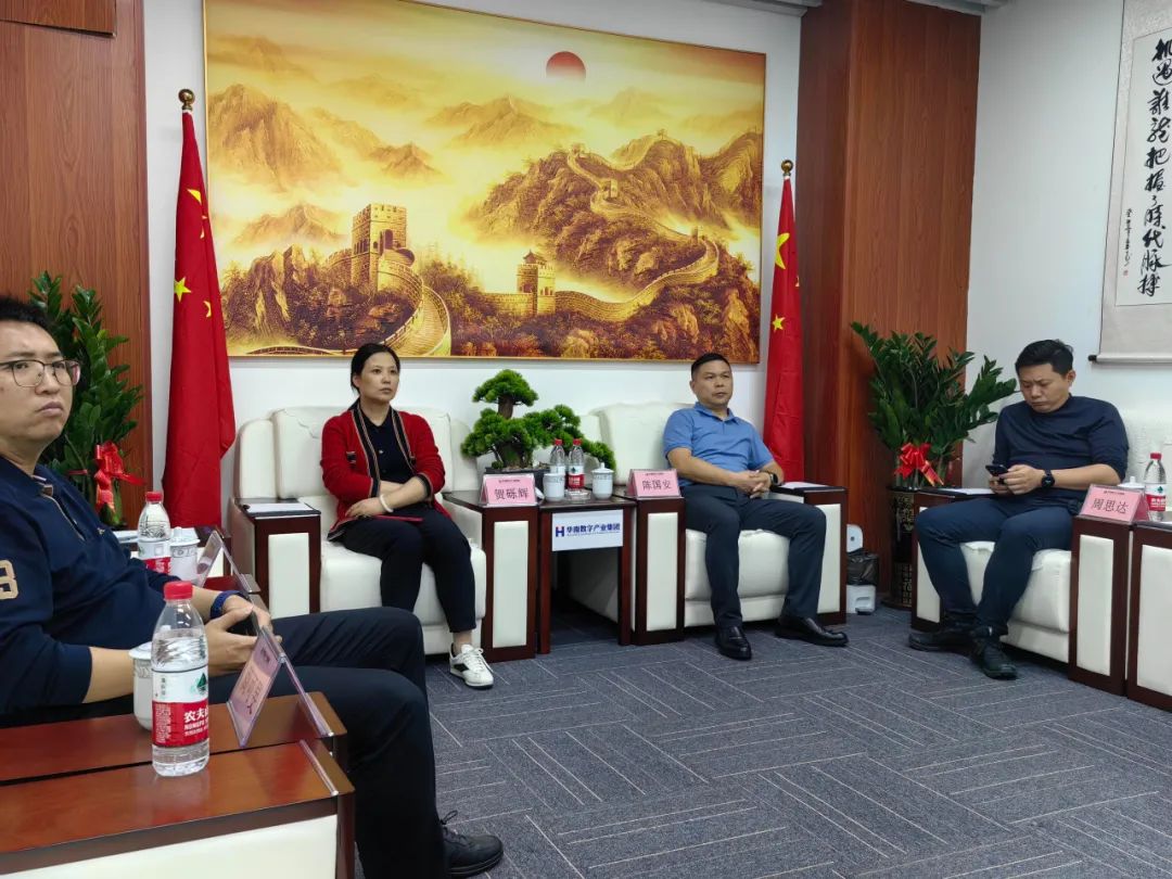 湖南省演藝集團(tuán)黨委書記、董事長賀礫輝一行來訪