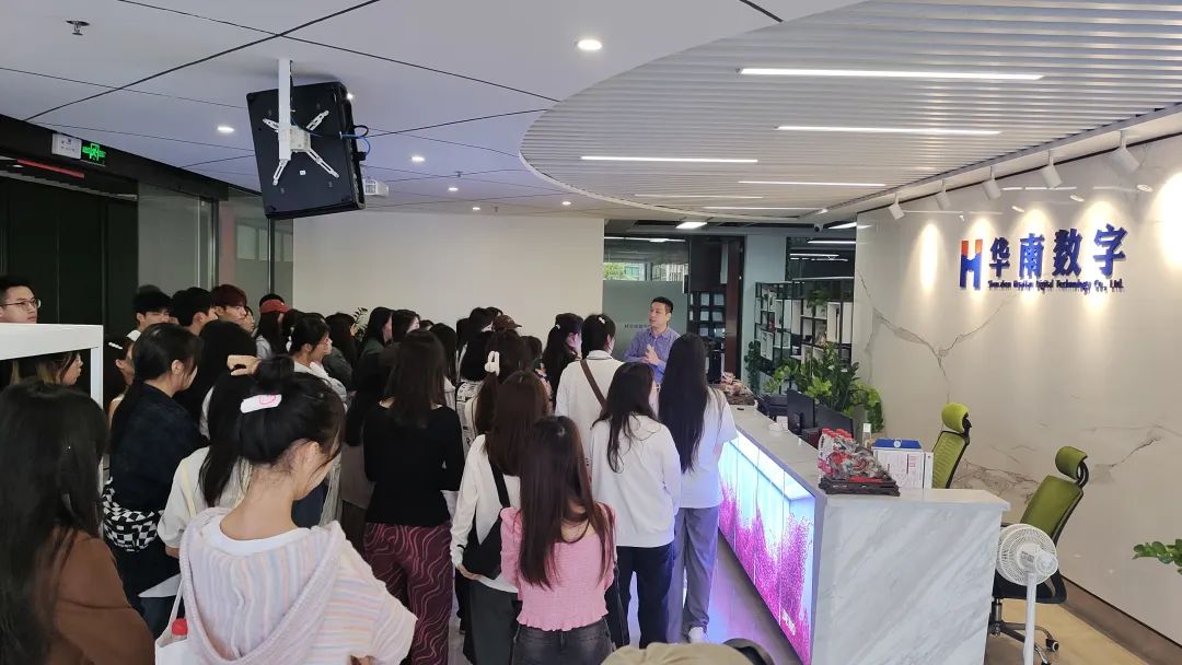 1699582327192567.jpg 2001.jpg